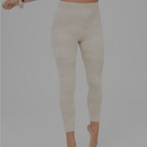 Aerie OFFLINE Camo Leggings High Rise Excellent Condition Size S